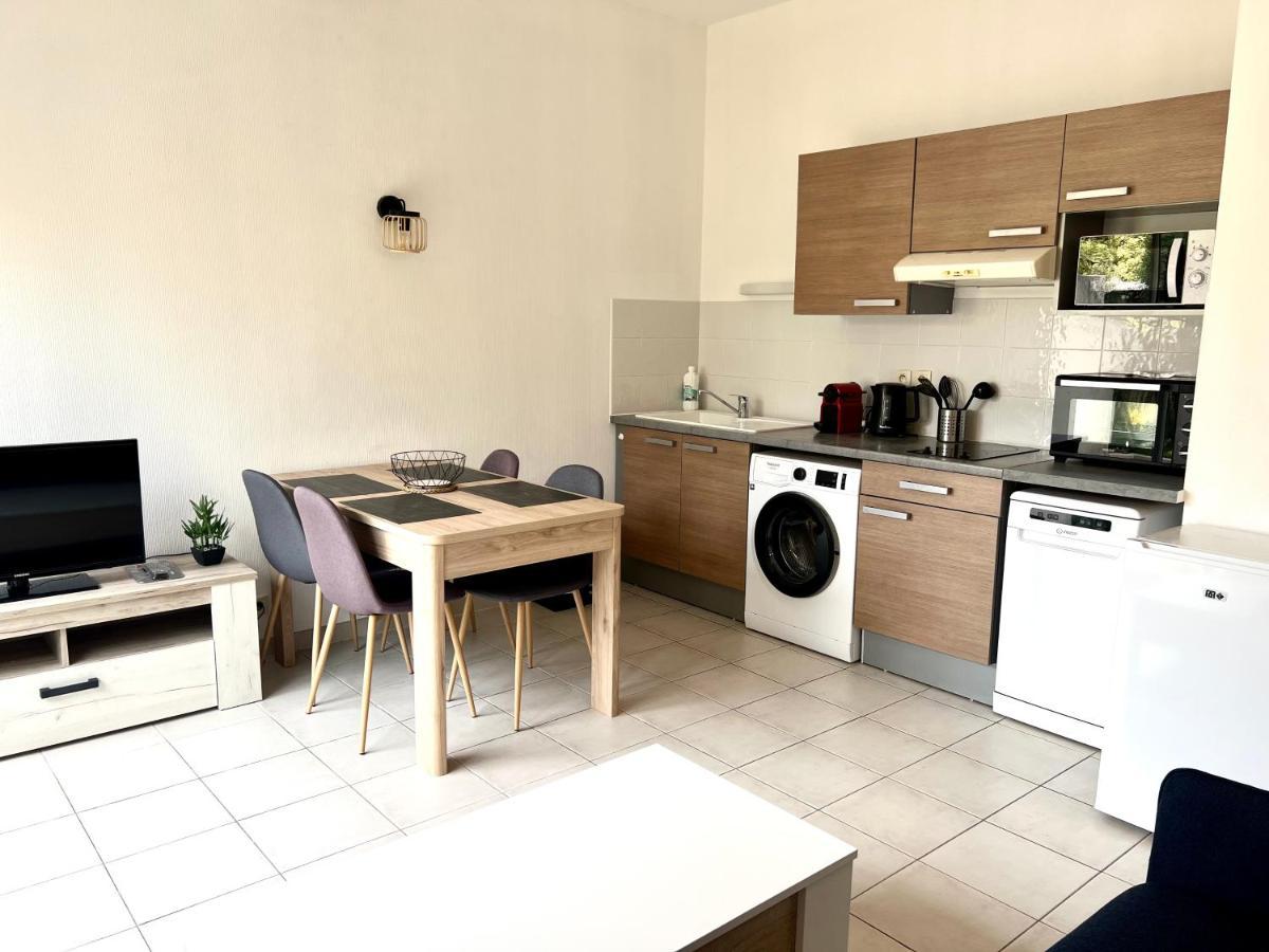 Lrx-0049 - Appartement Avec Exterieur Aytré Kültér fotó