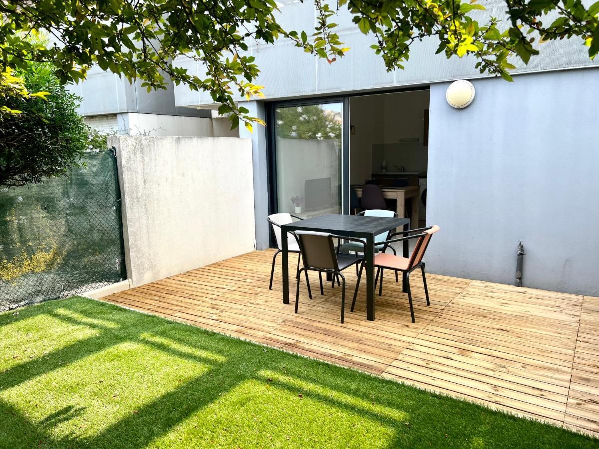 Lrx-0049 - Appartement Avec Exterieur Aytré Kültér fotó